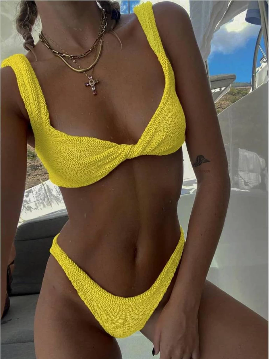 SOLY HUX Women's Twist Front Bikini Set - Two Piece Swimsuit Bathing Suits for Women