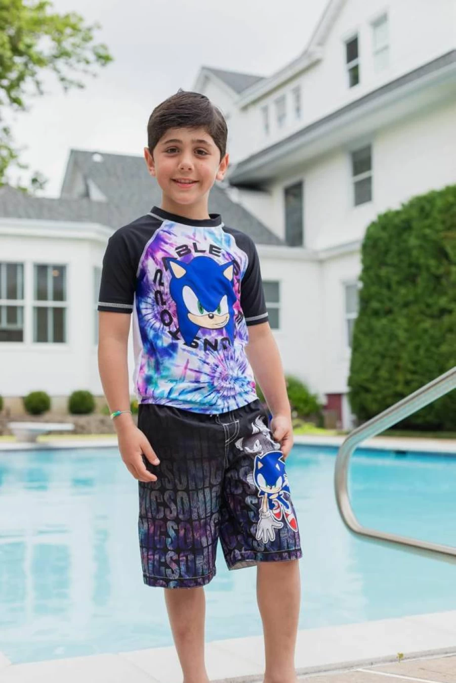 SEGA Sonic The Hedgehog Kids' Swim Set - Pullover Rash Guard & Swim Trunks for Little to Big Kids